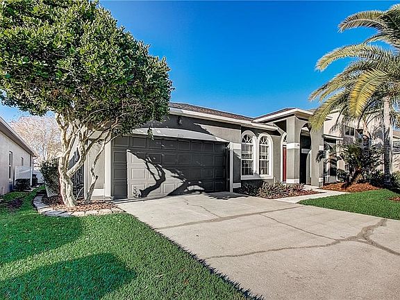 2nd image of 2113 Stone Cross Cir