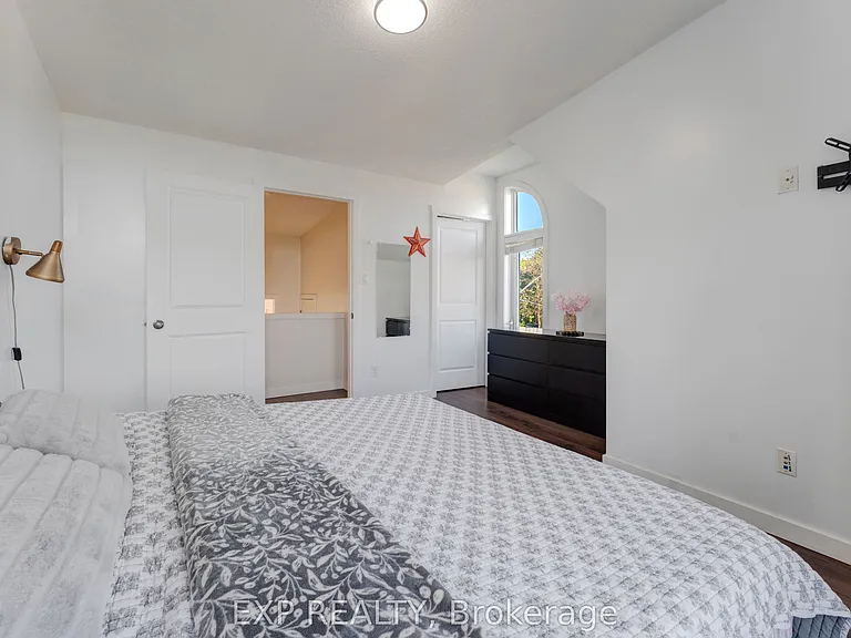 487 East Ave #5 — Photo 37