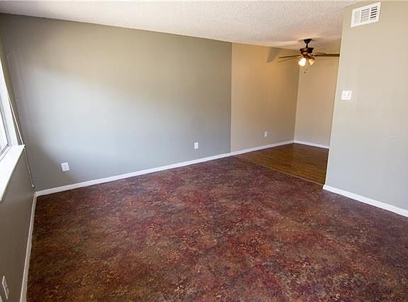 3rd image of 2124 Burton Dr APT 222