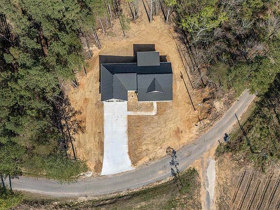 2nd image of 242 Frost Rd