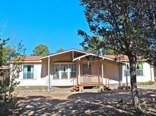 3060 Pinewood Dr, Overgaard, AZ 85933