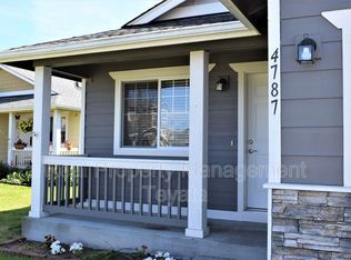 4787 Oyster Dr, Blaine, WA 98230