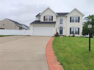 2721 Candlestick Dr, Barberton, OH 44203