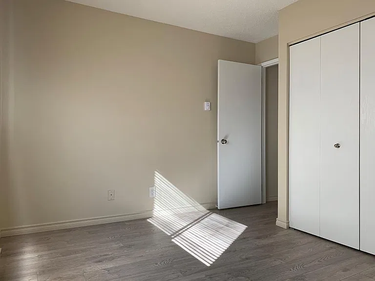 3501 Centennial Dr — Photo 8