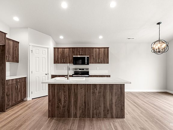 4th image of 7107 E Shields Dr