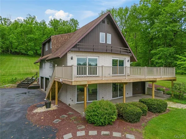 7726 Herstra Ct, New Tripoli, PA 18066
