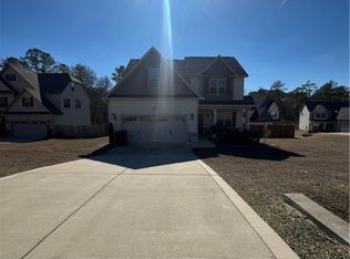 22 Raintree Ln, Spring Lake, NC 28390