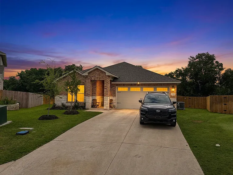 3790 Moffat Ct — Photo 18