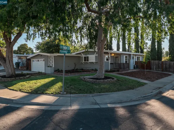 1249 Plumleigh Ln, Concord, CA 94521