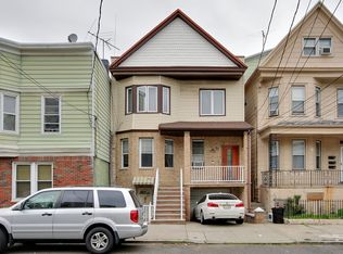 87 Andrew St, Bayonne, NJ 07002