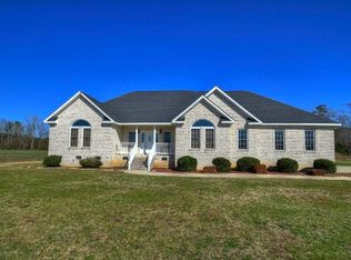 689 Davis Mill Rd, Selma, NC 27576