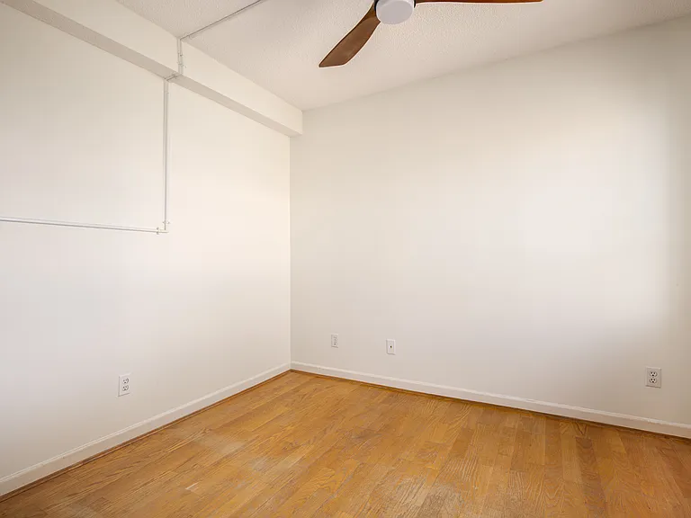 1268 Broadway W #720 — Photo 10