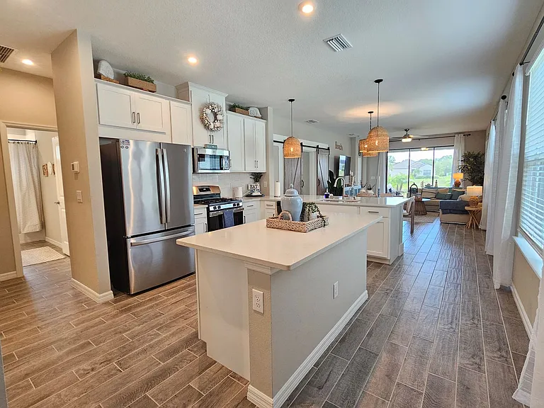 15285 Shady Palms Ln — Photo 12