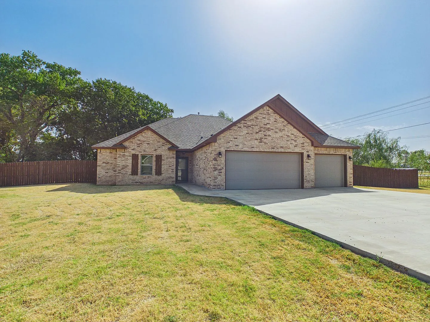 12102 NE Wildridge Dr — Photo 2