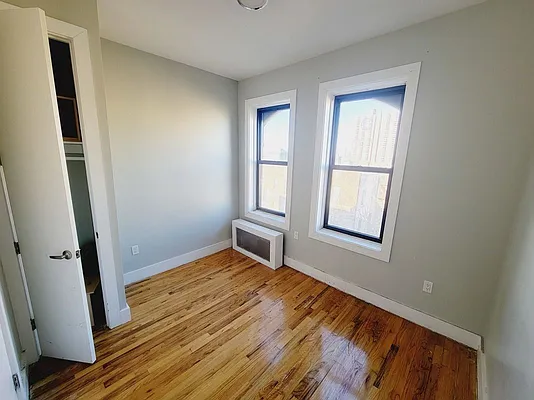 Rented by Lodger Corp | media 19