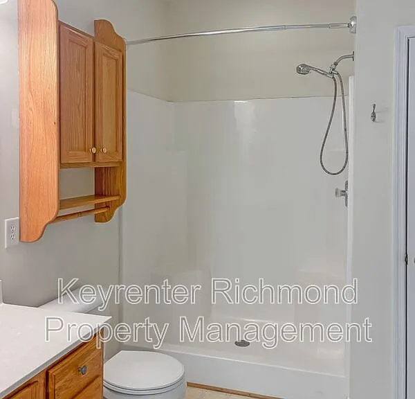 5904 Chapel Lawn Ter — Photo 11
