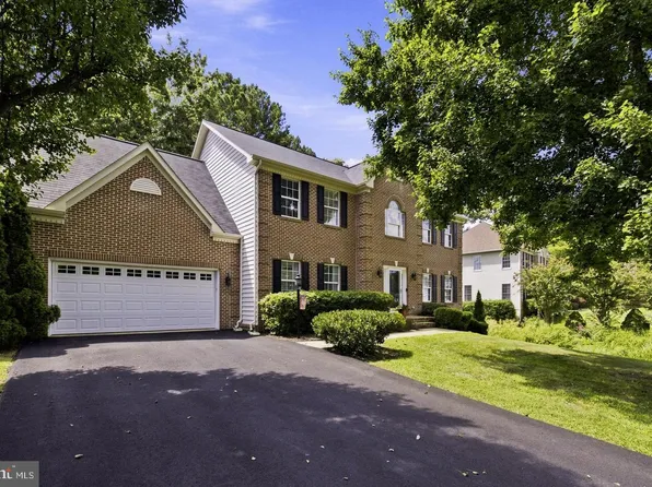 5 Lakewind Ln, Stafford, VA 22554