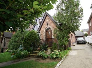 32-17 168th St, Flushing, NY 11358