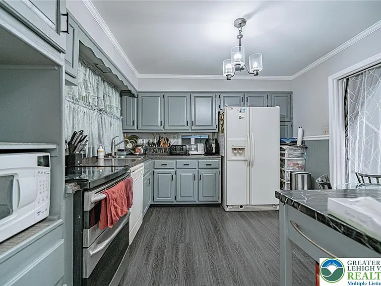 2627 Nottingham Rd — Photo 11