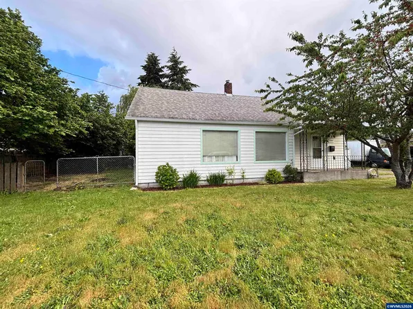 1060 Hickory St NE, Salem, OR 97301