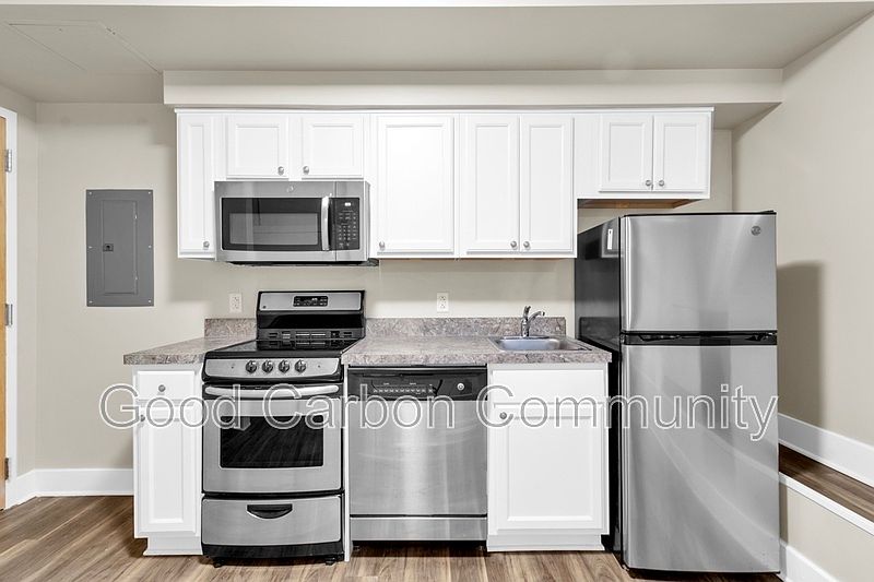 1st image of 2136 Main St APT B103