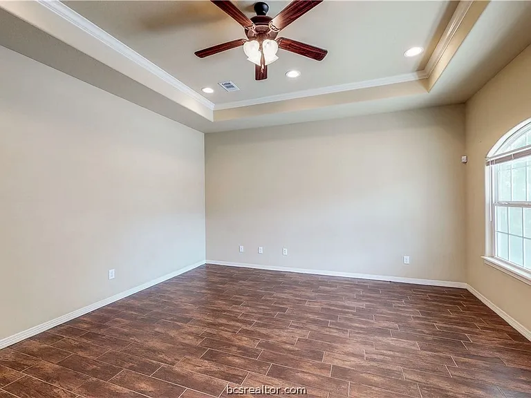 111 Southland St — Photo 12