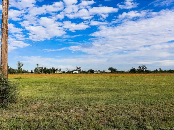 Brister Ln, Lake Charles, LA 70607