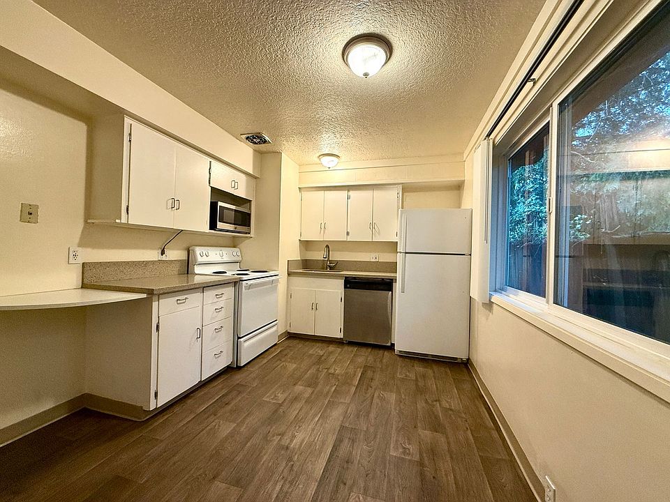 1st image of 4522-4624 SE 29th Ave #4622