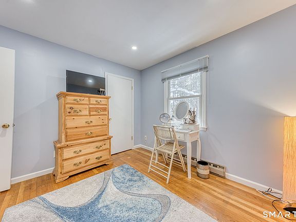 5th image of 254 Aspetuck Ridge Road