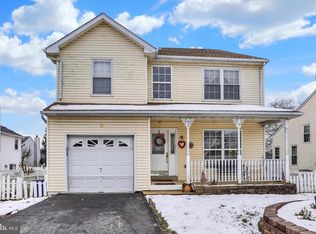 63 Marple Dr, Philadelphia, PA 19115