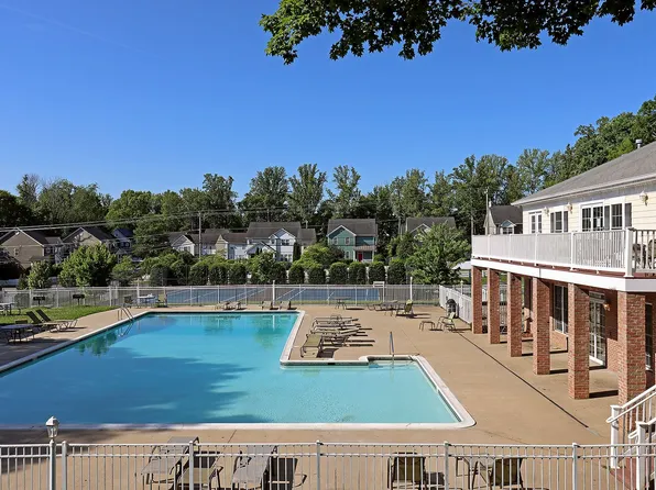 1223 Villa Ln Unit D, Charlottesville, VA 22903