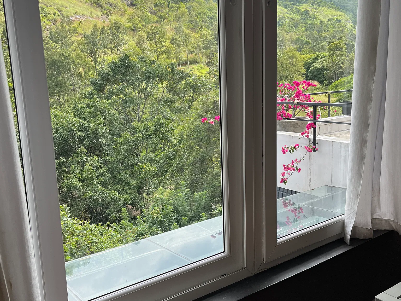 3 bed, 3000 sqft, $5,000 — Photo 1