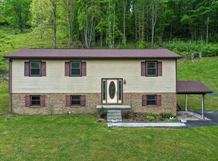 113 Crest Ln, Cedar Bluff, VA 24609