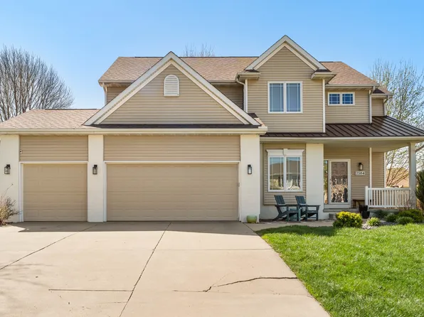 2584 NW 158th St, Clive, IA 50325