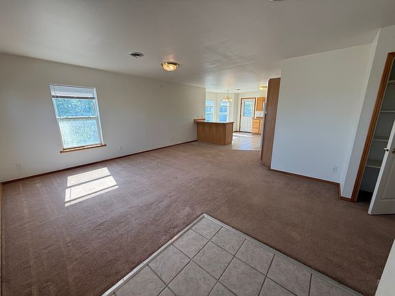 3rd image of 204 Show Pl APT C