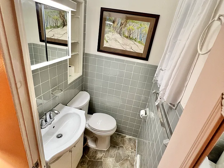 4046 Gratiot Ave — Photo 17