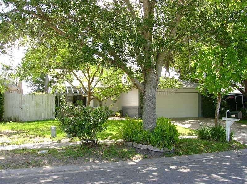 1st image of 3208 Curry Woods Cir