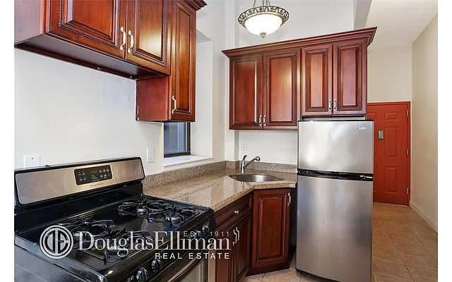 Rented by Douglas Elliman | media 8