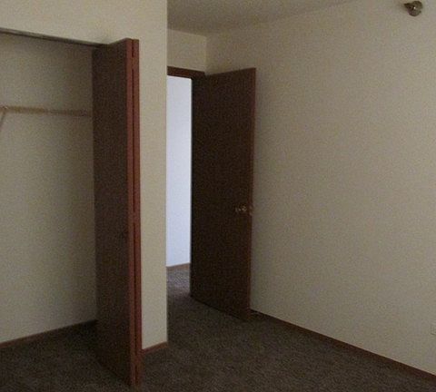 4th image of 971 Charlela Ln