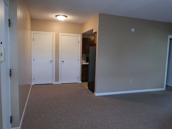 4th image of 1211 Highland Ave APT 305