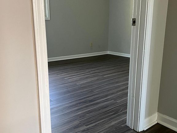 3rd image of 236 Springwood Dr APT 16