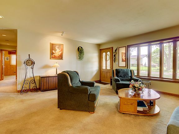 4th image of 6814 Orchard Ln