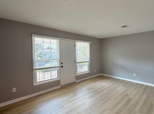 163 Lakeshore Dr #A21, Lexington, KY 40502