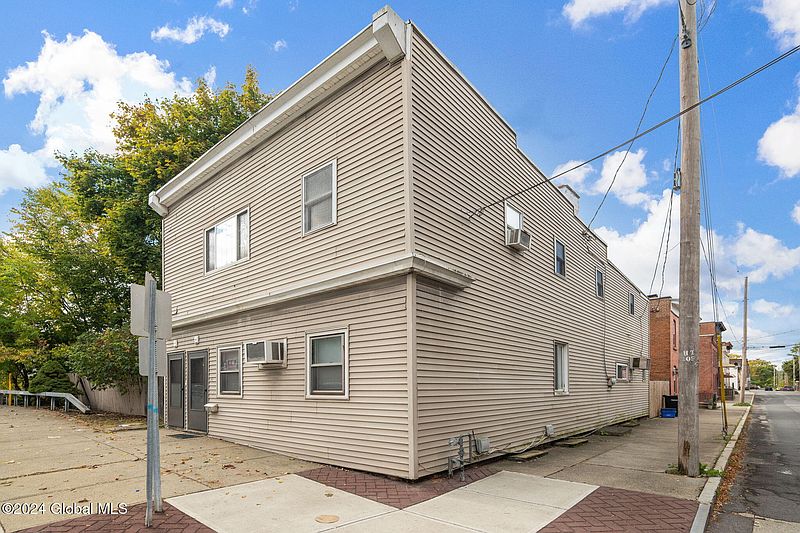 2nd image of 345-349 4th Street