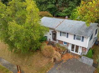 13 Donegal Rd, Peabody, MA 01960