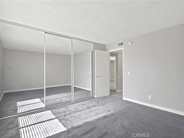 15425 Sherman Way #211 — Photo 17
