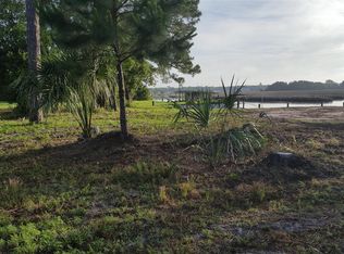 1567 Carraway Ct, Carrabelle, FL 32322