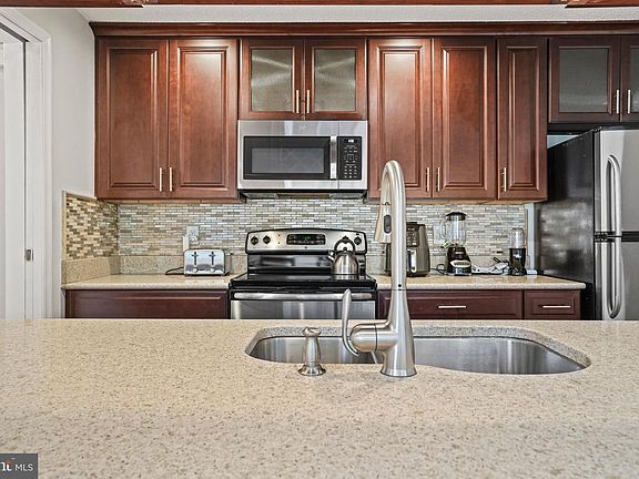 5th image of 2602 Squaw Valley Ct APT 7-2