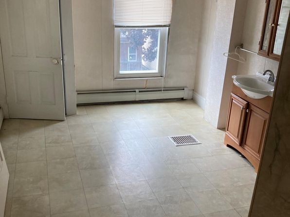 53 Macomb St