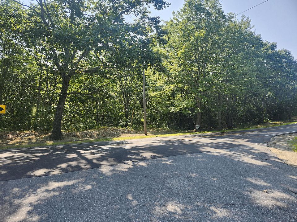 2nd image of 055 Wiscasset Road